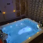 Romantique Boheme Avec Jacuzzi Prive - Le D'agathe Bed & Breakfast