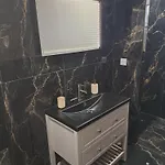 Bed & Breakfast Romantique Boheme Avec Jacuzzi Prive - Le D'agathe 3*
