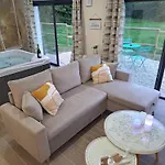 Bed & Breakfast Romantique Boheme Avec Jacuzzi Prive - Le D'agathe Grumesnil