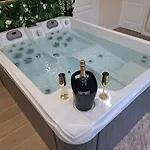 Romantique Boheme Avec Jacuzzi Prive - Le D'agathe 3*
