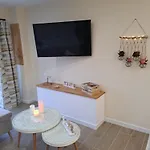 Romantique Boheme Avec Jacuzzi Prive - Le D'agathe Bed & Breakfast 3*
