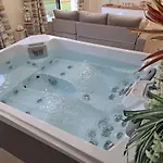 Romantique Boheme Avec Jacuzzi Prive - Le D'agathe