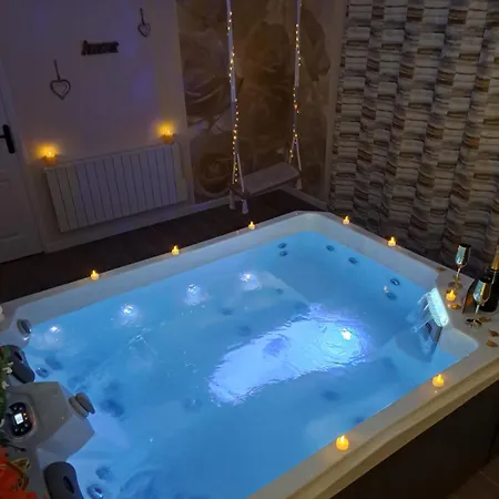Romantique Boheme Avec Jacuzzi Prive - Le D'agathe Отель типа 