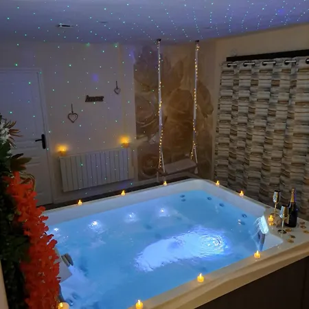 Romantique Boheme Avec Jacuzzi Prive - Le D'agathe Отель типа 