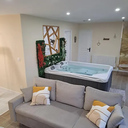 Romantique Boheme Avec Jacuzzi Prive - Le D'agathe Отель типа 