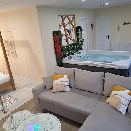 Romantique Boheme Avec Jacuzzi Prive - Le D'agathe 3*