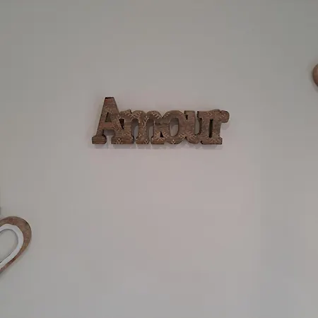 Loveroom - Les D'elise - Agathe