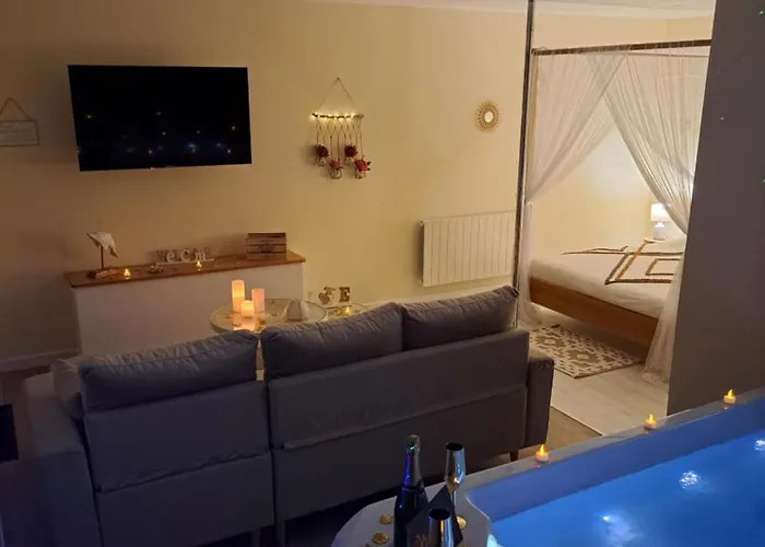 Loveroom - Les D'elise - Agathe فندق مبيت وإفطار 3*